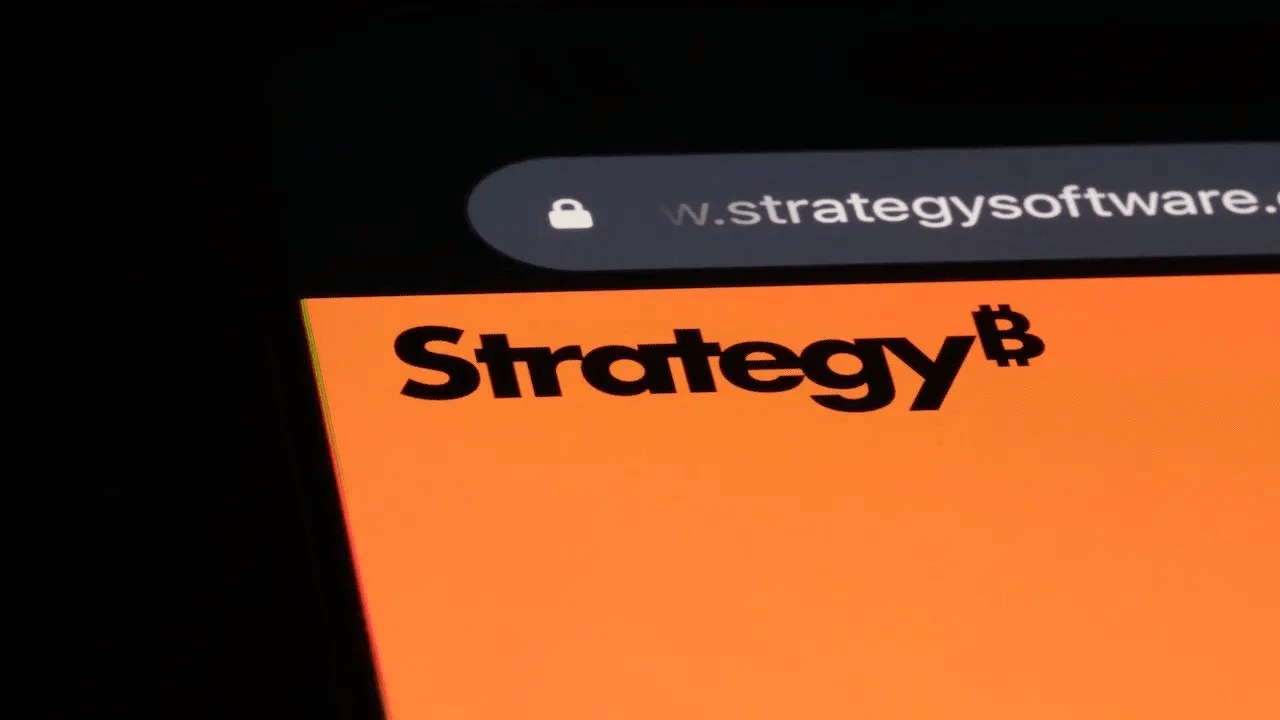 Michael Saylor's Pivot, Blackrock's New ETP, and More