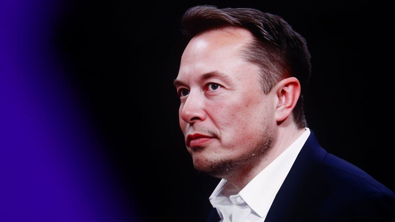 Musk's SpaceX Raises $25 Billion in Debut Bond Sale as Orders Near $90 Billion